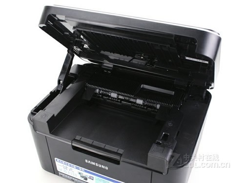 时尚稳重黑 三星3201G一体机仅1050元-三星