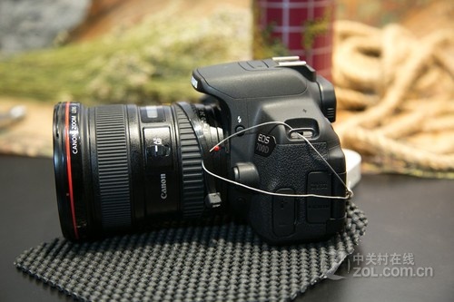700D׻18-55mmͲ3980Ԫ 