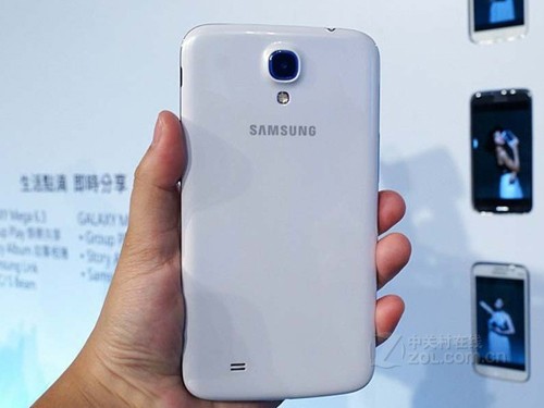 6.3寸最大屏幕 三星I9200降至2580元-三星 Ga