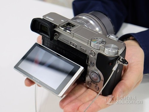 留住美好的瞬间:索尼微单a6000-三星 GALAXY