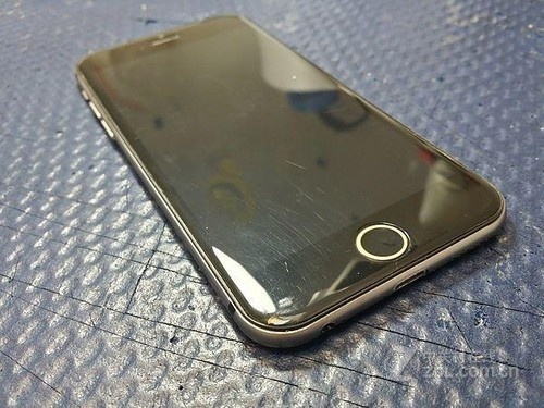 纤薄大屏更出色 苹果iPhone6新品上市-苹果 iP