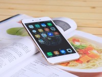 学习资源强大 imoo 学习手机售价2499元