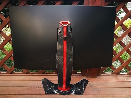 为竞技而生WESCOM 1800R曲面电竞显示器_