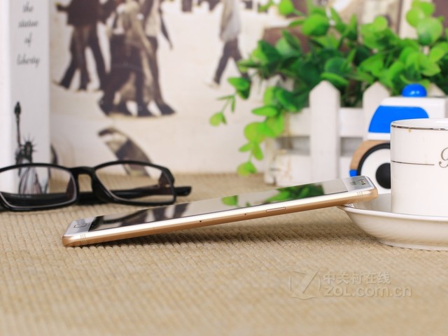  GALAXY C9 Pro 2849Ԫ 