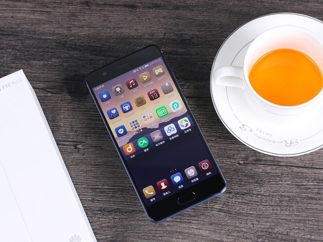 人像摄影大师 华为P10 Plus 128G 南宁4700元