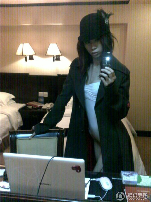 T裤貂蝉曝光《男人装》只能偷拍作为珍藏 T裤貂蝉曝光《男人装》只能偷拍作为珍藏