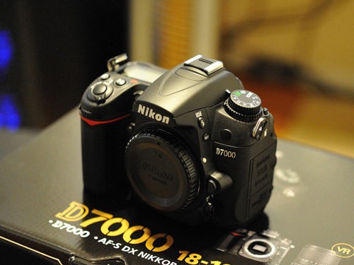 售价持续走低 济南尼康D7000套机特价