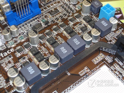 AMD装机首选 华硕M4A88T-M LE促销499