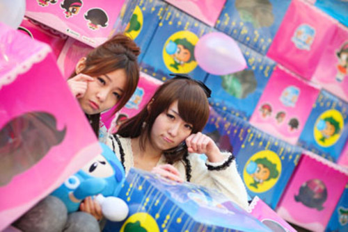 《泡泡<em>英雄</em>》公仔诸多帅哥<em>靓妹</em>陪衬登场_泡泡