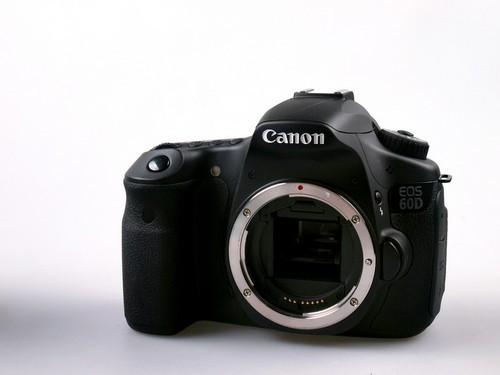 中端单反机型 佳能60D套机特价促销