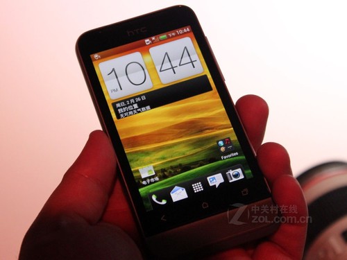 Legend传人 HTC One V特价仅售1599元
