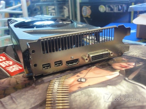 蓝宝石 HD7770 1G白金版显卡报699元-蓝宝石