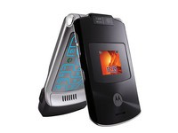 采用翻盖设计 摩托罗拉V3XX促销价260元