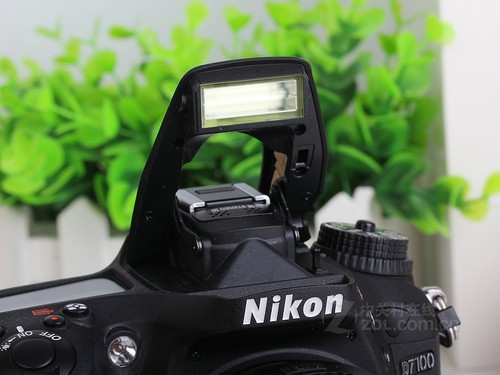 尼康 d7100黑色 闪光灯