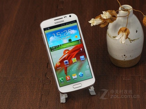 双核720p高清屏 三星i9268报价2299元