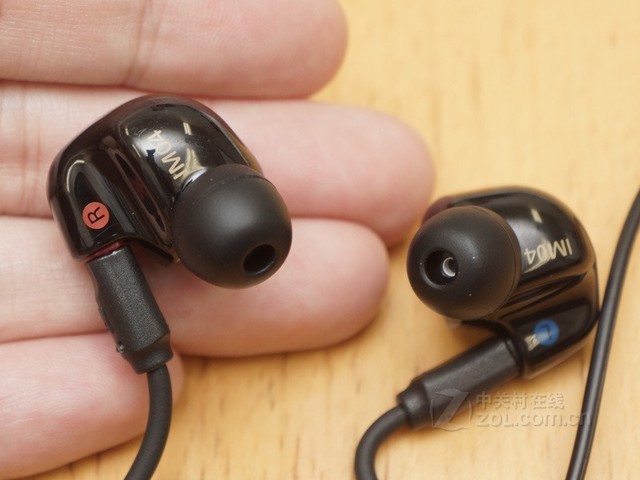 动铁耳机铁三角athim04济南2880元