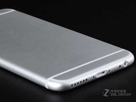 史上最薄手机 苹果iPhone6美版售4200元 史上最薄手机 苹果iPhone6美版售4200元