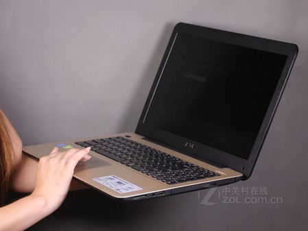 华硕 A555 外观图 华硕 A555 外观图