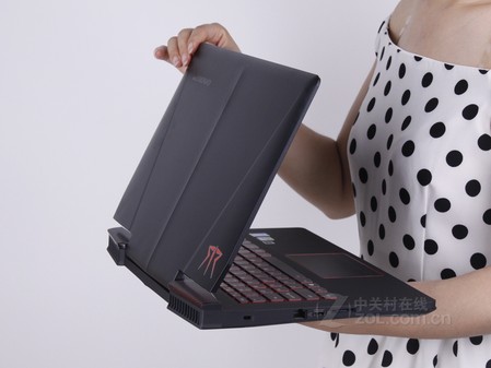 联想 拯救者-14外观图 联想 拯救者-14外观图