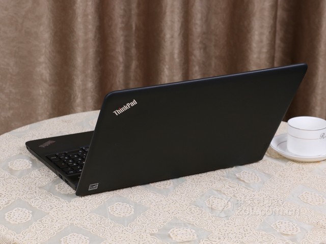 ThinkPad E550(20DFA009CD)外观图 ThinkPad E550(20DFA009CD)外观图