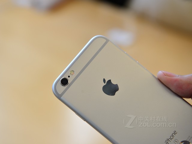 圣诞节苹果6s特价促销3800元分期付款