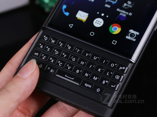 黑莓新款priv美版3250元港版4250元