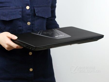 大学游戏神器 华硕FX-PRO6700报6499元 大学游戏神器 华硕FX-PRO6700报6499元