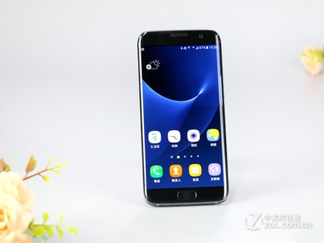 三星s7edge金色5600元白色5550元