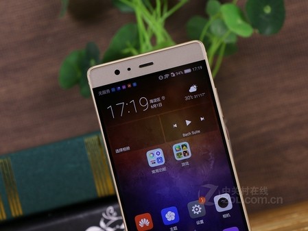 莱卡双镜头 标准华为P9 Plus报3780元 莱卡双镜头 标准华为P9 Plus报3780元