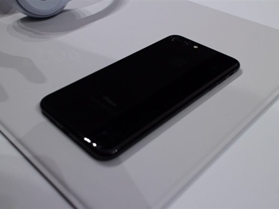 爱疯7火爆抢购中福州苹果7售价5388