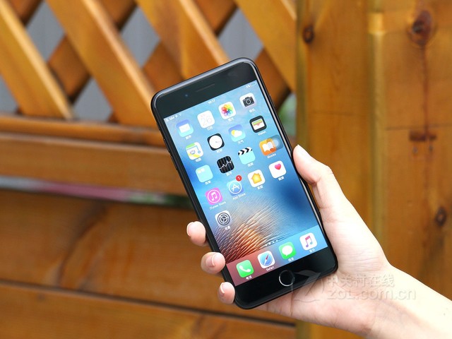 ��1200��˫���� ƻ��iPhone 7 Plus���� 