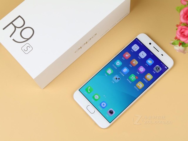 主打拍照 OPPO R9S 南宁仅售2499元 主打拍照 OPPO R9S 南宁仅售2499元