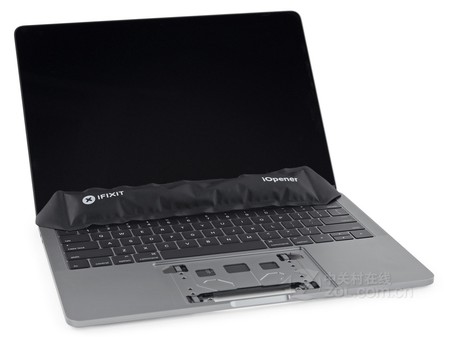 苹果macbook pro13英寸i5处理器 cehIa8BBORqoY.jpg