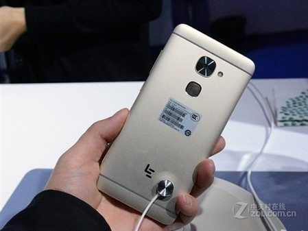 大内存高像素 乐视乐s3爵迹版报1199元