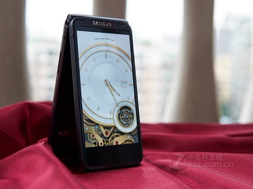 贵族翻盖智能手机三星w2017现货8680元