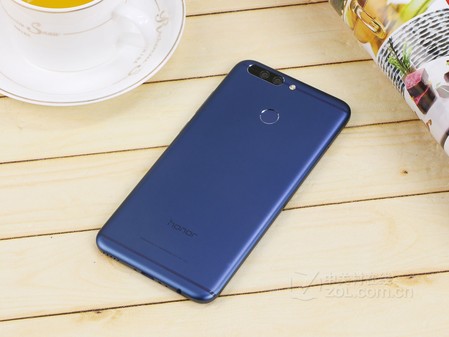 3D������ ��ҫV9��64G���Ϸ���2180Ԫ 