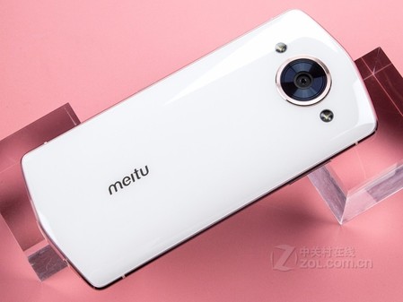 夏天也要美美哒 美图M8安徽仅售2699元 夏天也要美美哒 美图M8安徽仅售2699元