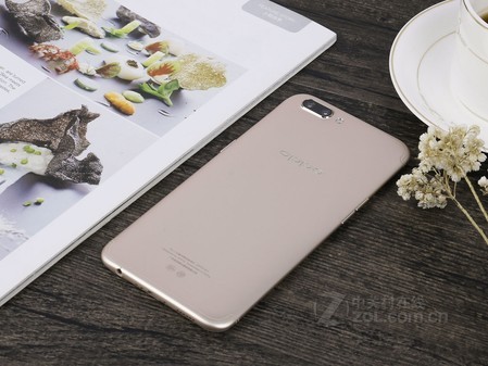 ���������������� OPPO R11��2999Ԫ 