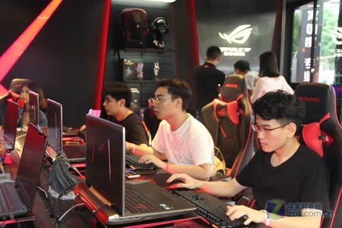 ��ɳROG��ҹ��Ȼ���3C�콢��ʢ��ҵ! 