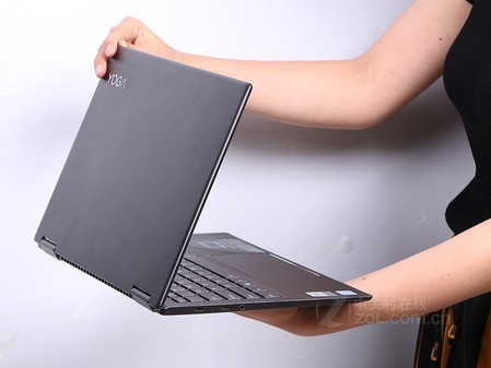 机身设计小巧联想yoga 720售价6799元