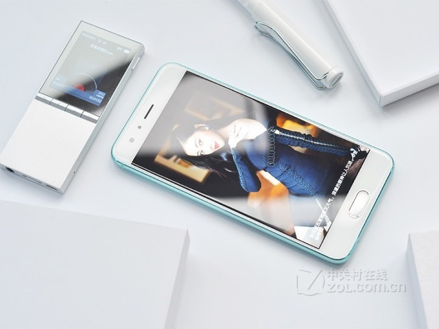 ������ؾ��ǻ�Ϊ��ҫ9�人64G��2320Ԫ 