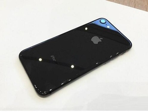 爱疯霸气了 iphone8成交价低于官网价