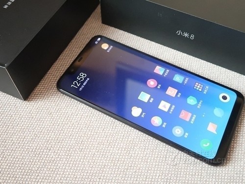 骁龙845旗舰手机 小米8现货128G仅3099元