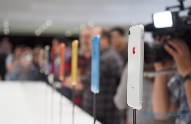 双卡双待的苹果XR 64G港行仅5780元 双卡双待的苹果XR 64G港行仅5780元