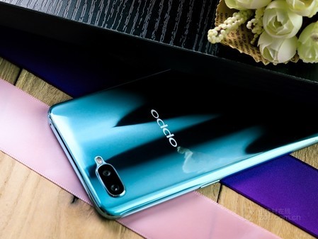 2019年oppor15价格,oppor15梦境版 oppor15x6g版售2299元可分期购机有礼