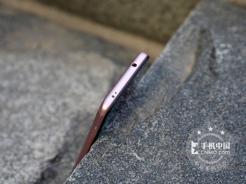 5曲面大屏双摄 红米6 Pro售价949元 5曲面大屏双摄 红米6 Pro售价949元