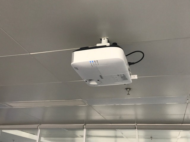 江苏爱普生投影机授权代理商南京爱普生 CB-2265U 