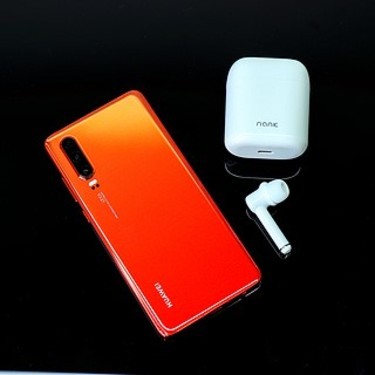 国产耳机排行_蓝牙耳机排行榜,国产蓝牙耳机十大名牌(2)