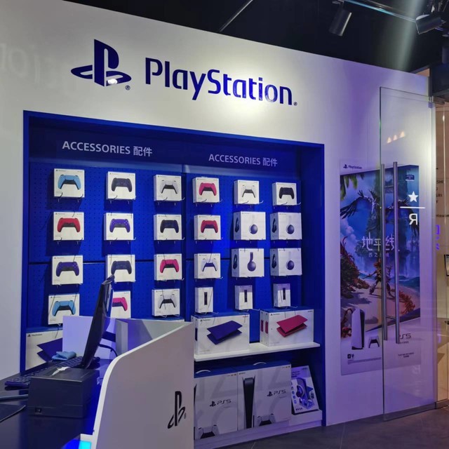 任天堂 索尼游戏机青岛第六家体验店开业 各种好礼