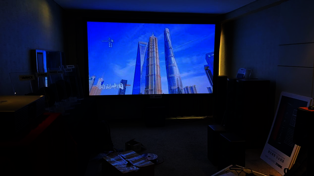 LG BU50NST  LG BU50NST